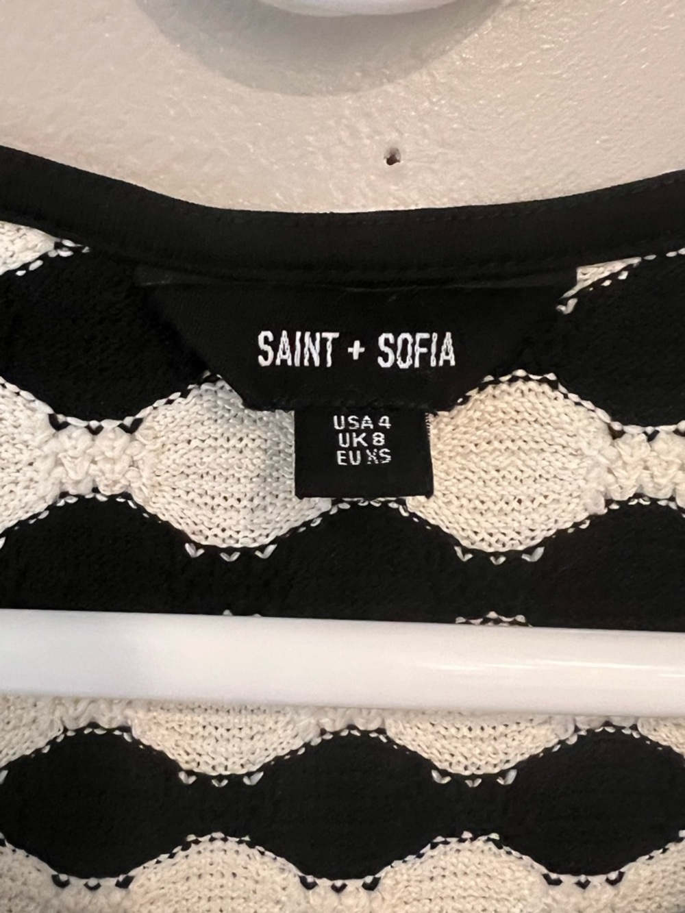 Saint + Sofia textured knit short sleeve top Sz XS / US 4 - Picture 3 of 4